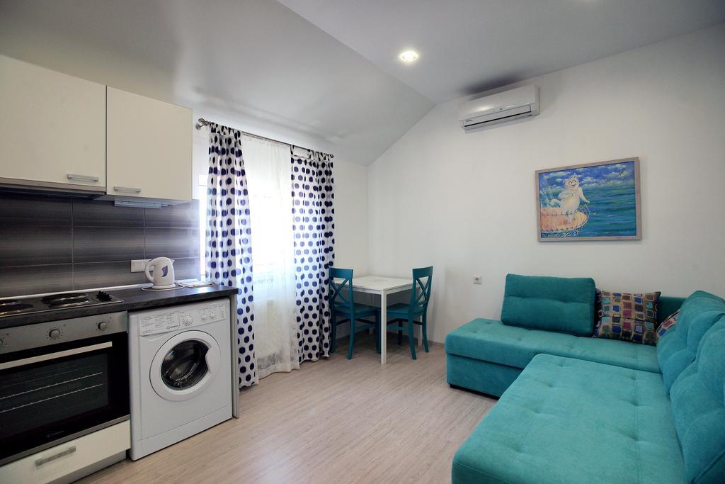 Apartment Zolotoy Bereg 5 Одесса Экстерьер фото